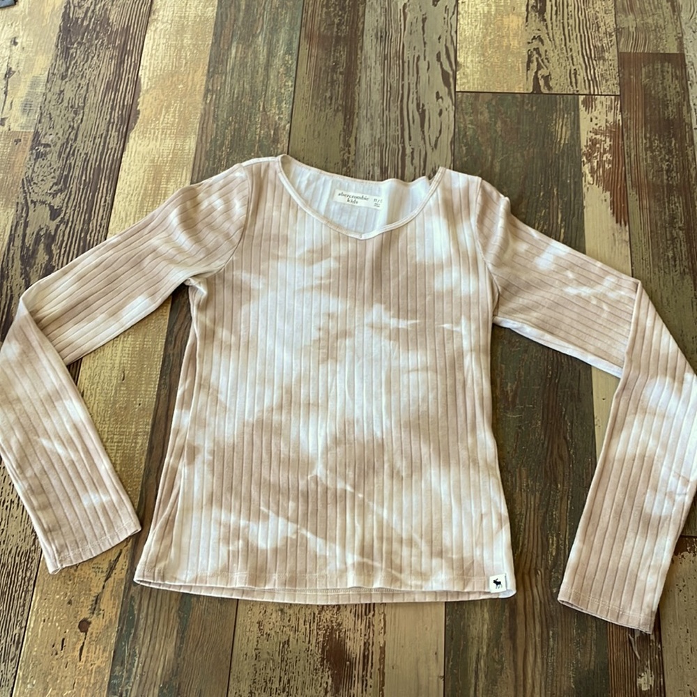 Abercrombie kids girls long sleeve tee size 10-12